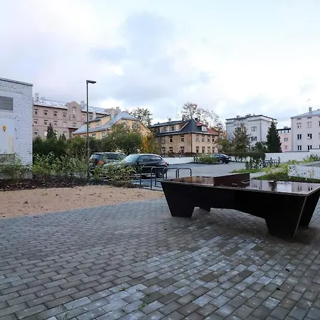 Apartament Stylish Studio, Private Parking, Washer & Dryer *