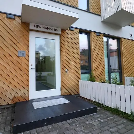 Stylish Studio, Private Parking, Washer & Dryer * Tallinn